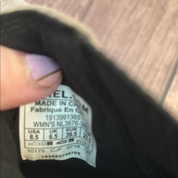 Sorel Joan of Artic Wedge II Gray Suede Chelsea Boot Sz 8.5 - Picture 3 of 6